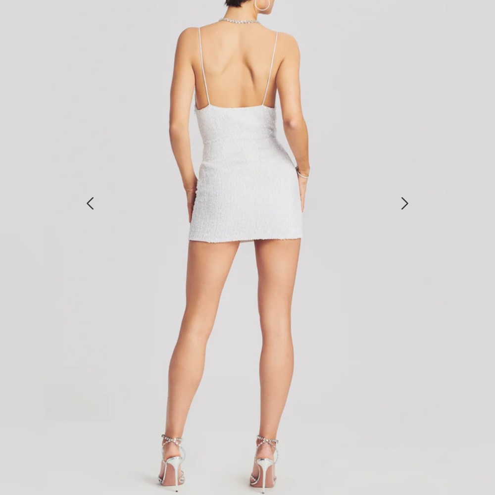 Retrofête JILL SEQUIN DRESS NWT
Size XS Color: Moonglow White - Picture 4 of 17